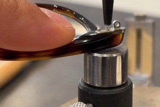 Réparation lunettes ile de france, hauts de seine, Nanterre. Réparation, soudure, branches de lunettes cassée