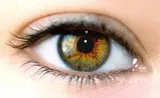 Oeil de femme, vu de près